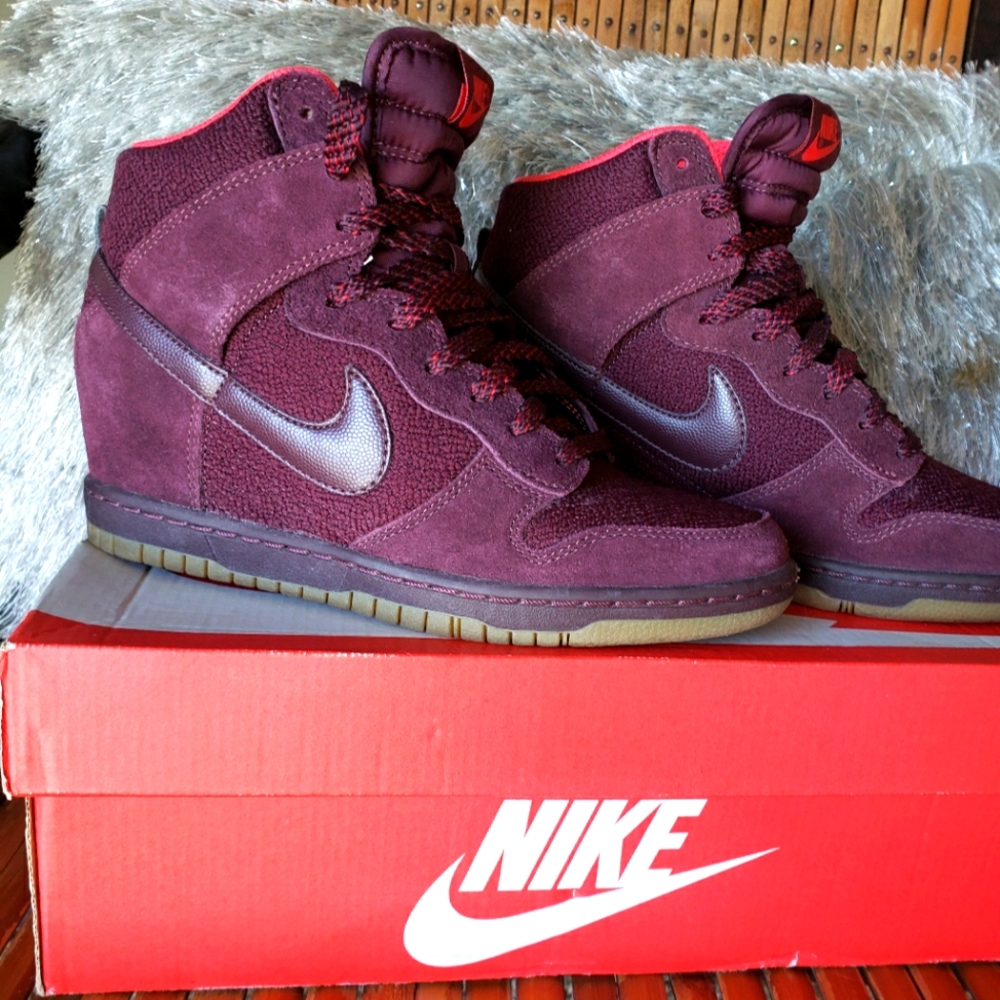 NIKE Dunk Shy HI Hidden Heel wedge